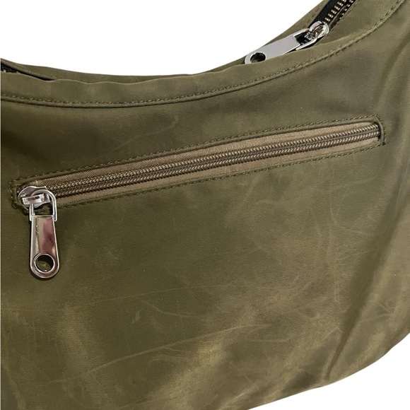 Free Spirit Nylon Crossbody Sling Shoulder Bag – Olive Green - Picture 5 of 14